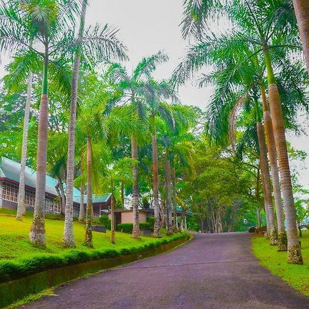 Rajanawa Resort Ratnapura Exterior photo