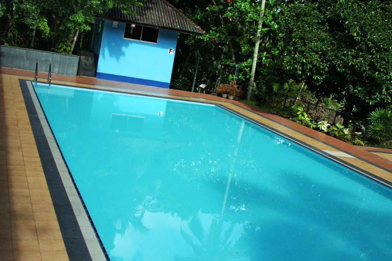 Rajanawa Resort Ratnapura Exterior photo